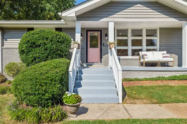 5015 Marchant Dr, Nashville, TN 37211