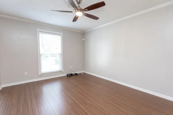 377 N Birchwood Dr, Hendersonville, TN 37075