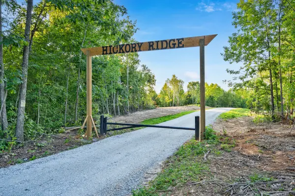 100 Deer Lick Trl, Dover, TN 37058