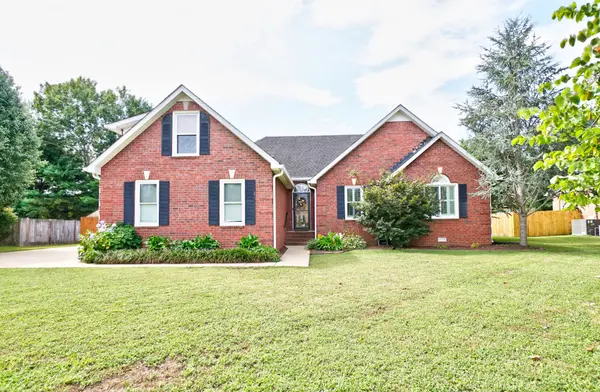 1815 Bridget Dr, Murfreesboro, TN 37129