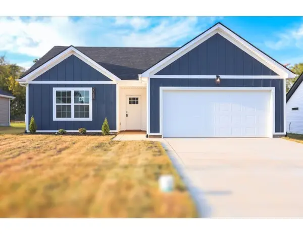 2045 Michael Dr, Springfield, TN 37172