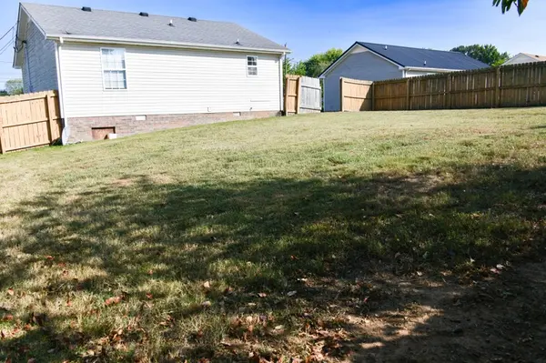 584 Joshua Dr, Clarksville, TN 37042
