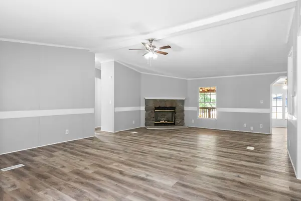 1621 Evans Rd, Clarksville, TN 37042