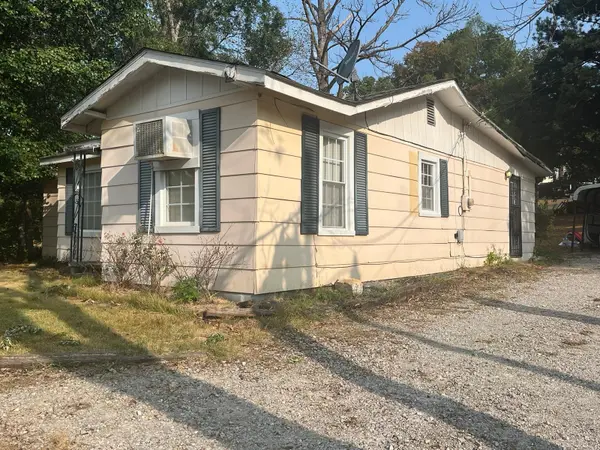 70 Old Bruceton Rd, Bruceton, TN 38317