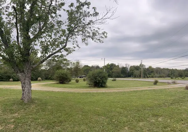506 Double Springs Rd, Murfreesboro, TN 37127