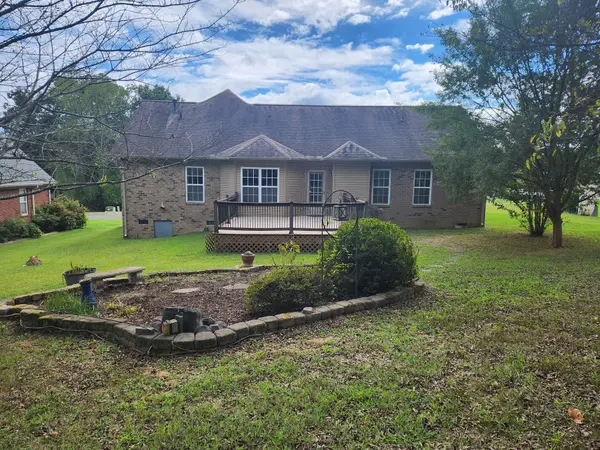 1079 Secretariat Dr, Mount Juliet, TN 37122