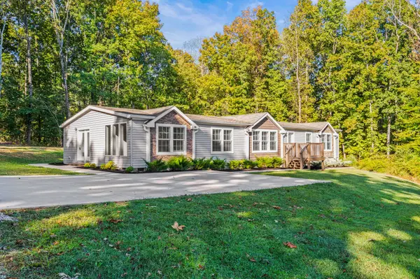 7421 Swift Rd, Greenbrier, TN 37073
