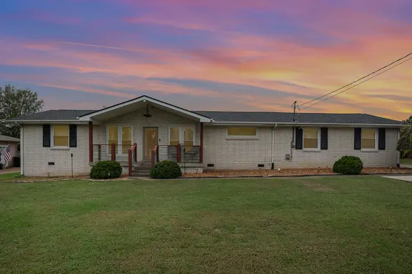 132 Maple Dr, Hendersonville, TN 37075