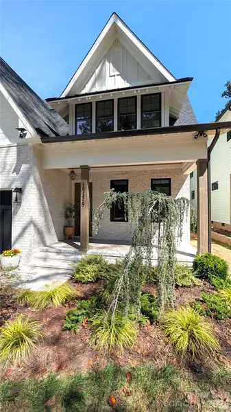 1718 Seifert CIR, Charlotte, NC 28205