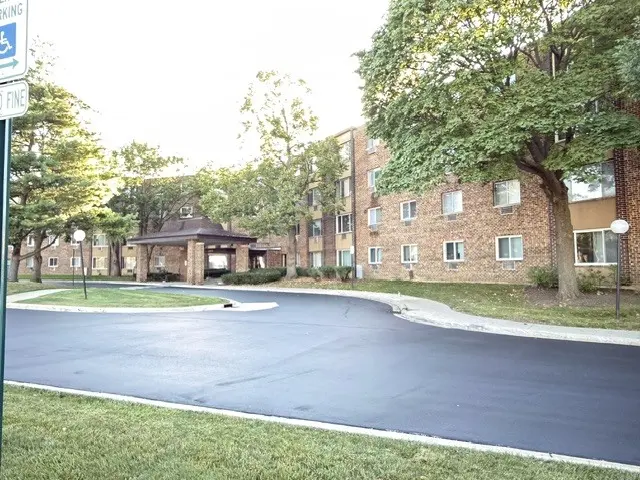 1475 Rebecca DR #205, Hoffman Estates, IL 60169