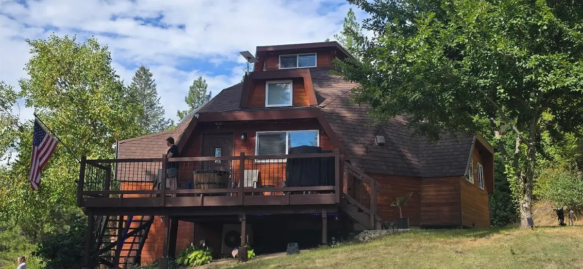 22292 N Leclerc Rd, Cusick, WA 99119
