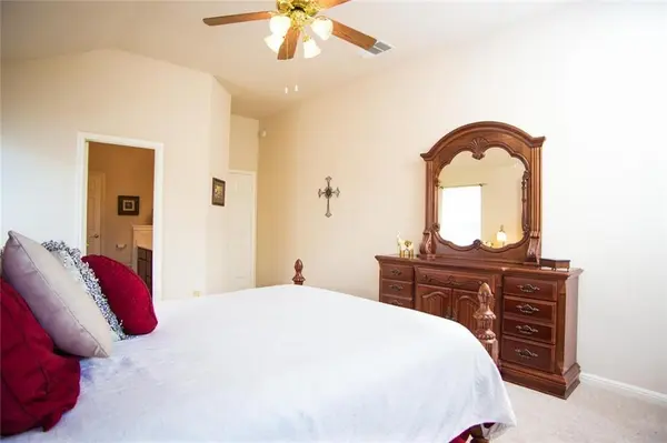 627 Atlantis, Kyle, TX 78640