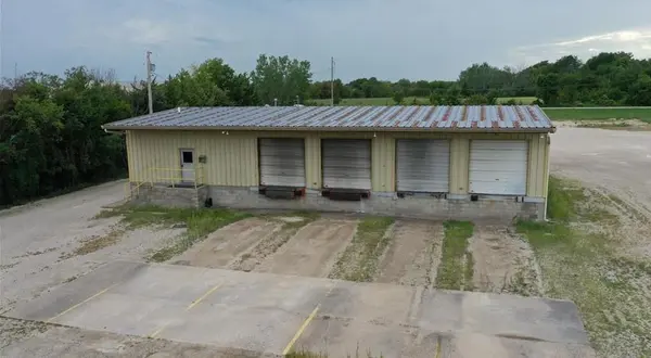 501 S Main ST, Gas, KS 66742