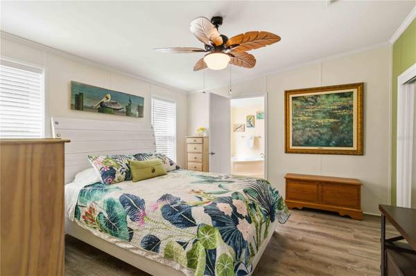 8429 CASTLE GARDEN RD, Palmetto, FL, 34221 photo 26