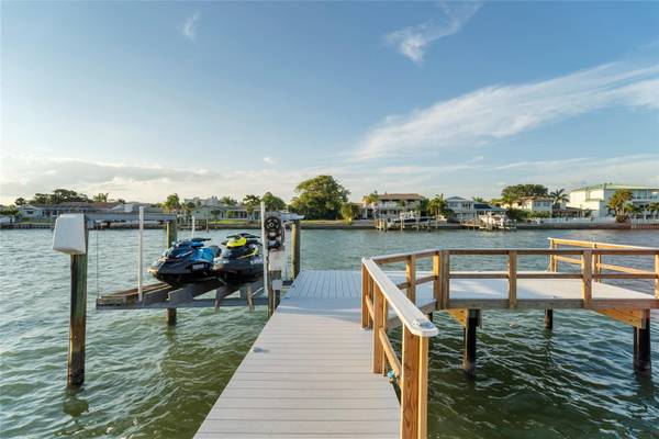 227 HOWARD DR, Belleair Beach, FL, 33786 photo 35