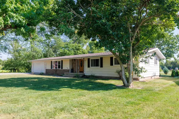 209 E Broadway ST, Brook, IN 47922