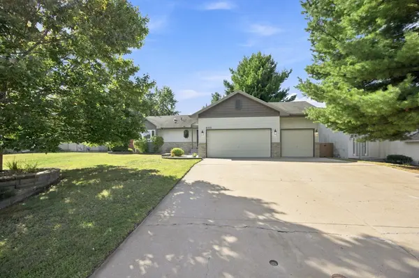 4102 146th AVE NW, Andover, MN 55304