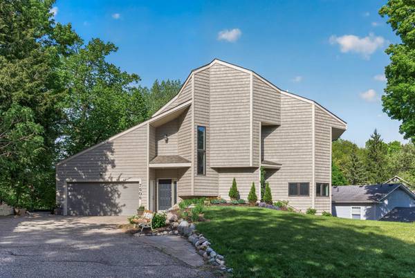 7508 W 77th ST, Chaska, MN 55318