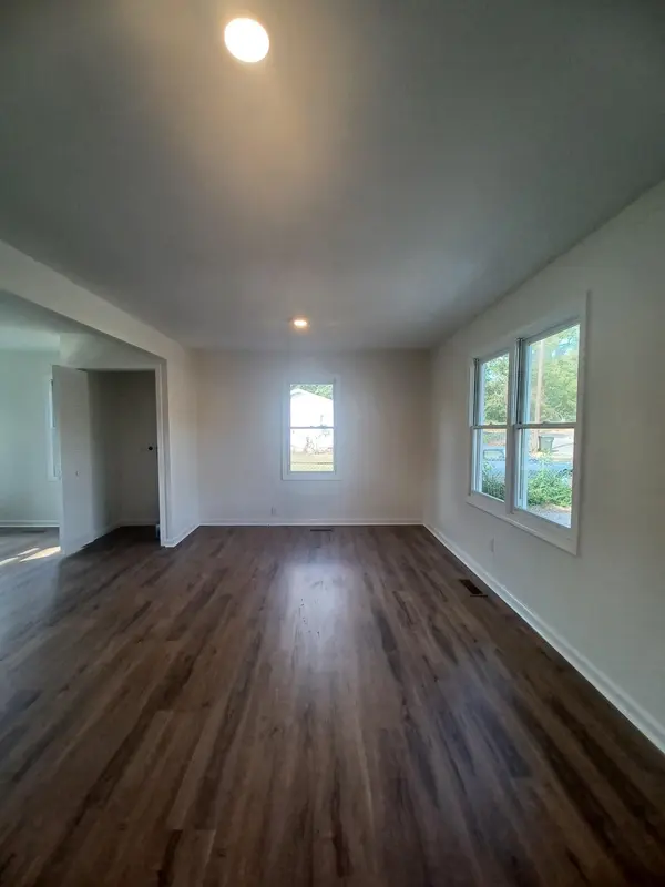1807 McHenry Dr, Hopkinsville, KY 42240
