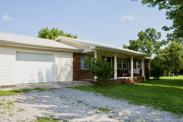 294 Little Falls St, Spencer, TN 38585