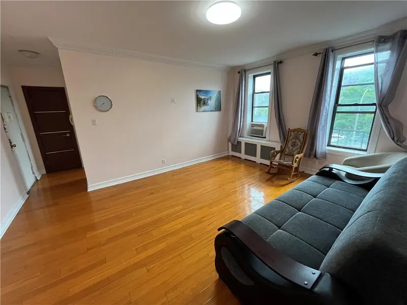 1800 Ocean Pkwy #C1, Brooklyn, NY 11223
