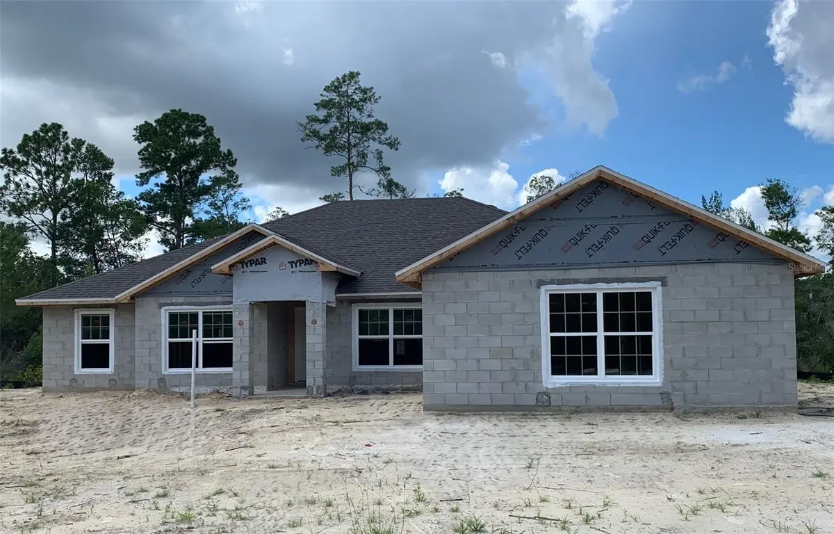 8178 N FEATHER AVE, Dunnellon, FL 34433