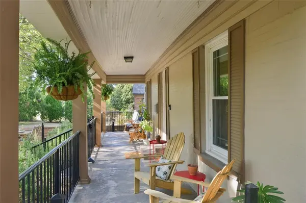 1732 S Edgefield Avenue, Dallas, TX 75224