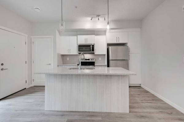 400 Belmont ST SW #615, Calgary, AB T2X 4C1