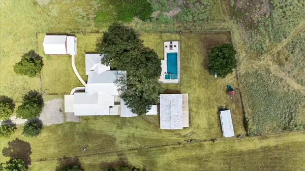 155 Frenzel Cut Off, Paige, TX 78659
