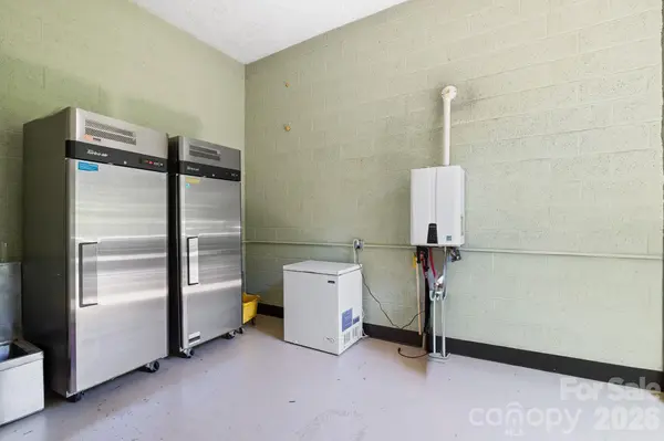 504 Mountain View RD, Robbinsville, NC 28771