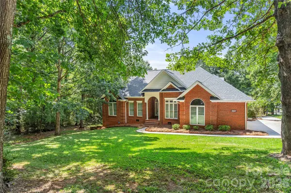 207 Hollow RD, Lincolnton, NC 28092