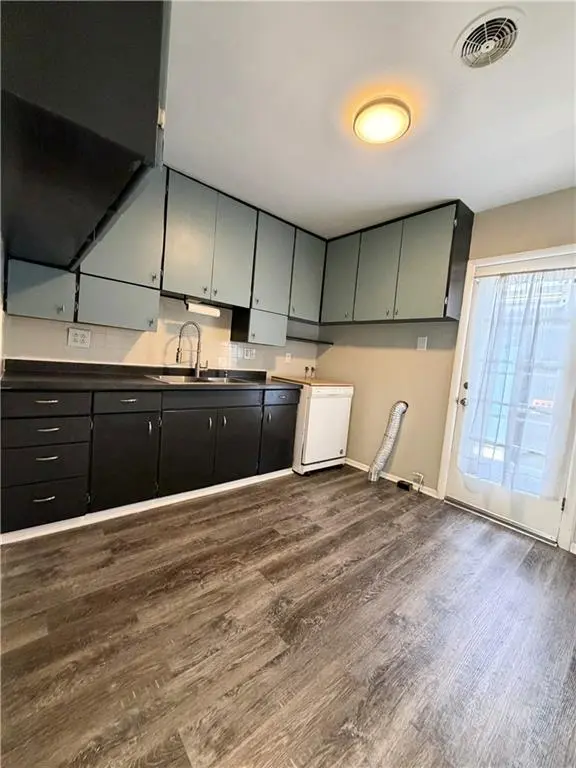 406/408 Ella ST, Belton, MO 64012