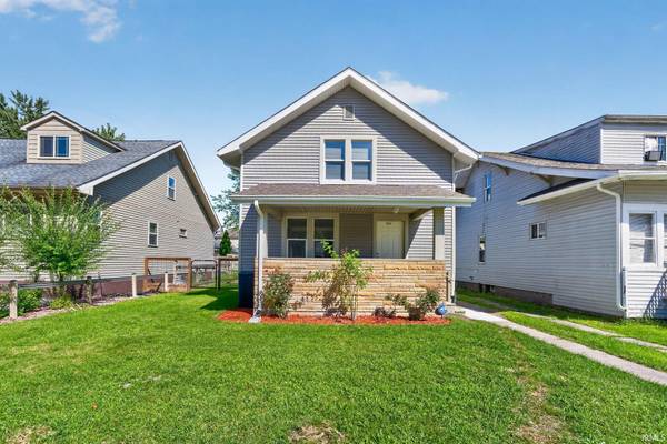 1022 Diamond AVE, South Bend, IN 46628-2716