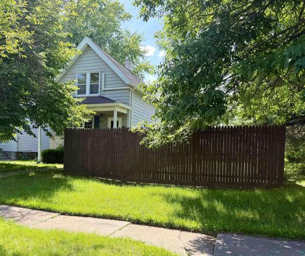 23 S 64th Ave W, Duluth, MN 55807