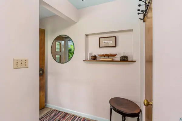 326 Stroll Ave, Duluth, MN 55811