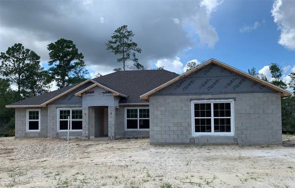 8178 N FEATHER AVE, Dunnellon, FL 34433