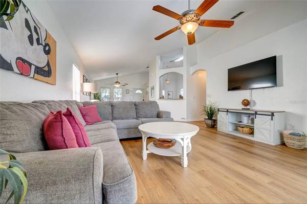 136 TROON CIR, Davenport, FL, 33897 photo 5