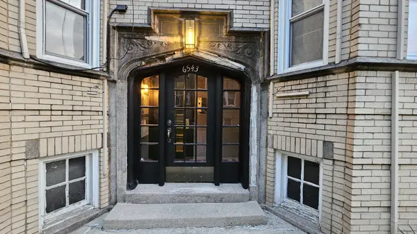6543 N Francisco AVE #2B, Chicago, IL 60645
