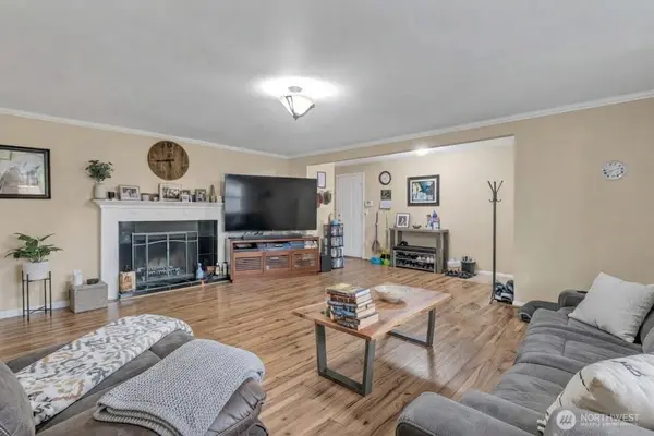 3210 Scenic DR SE, Auburn, WA 98092