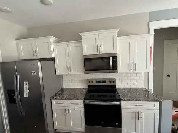 308 College St, Burns, TN 37029