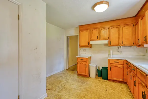 100 Carpenter DR, Landrum, SC 29356