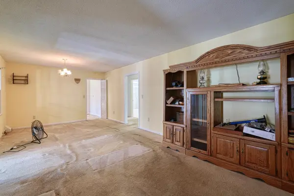 100 Carpenter DR, Landrum, SC 29356