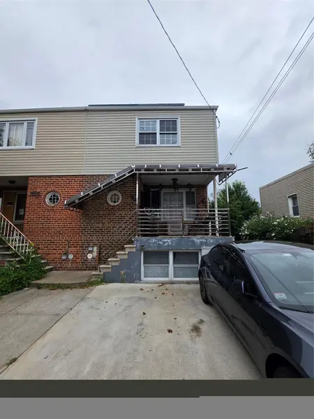 2570 Pearsall AVE, Bronx, NY 10469