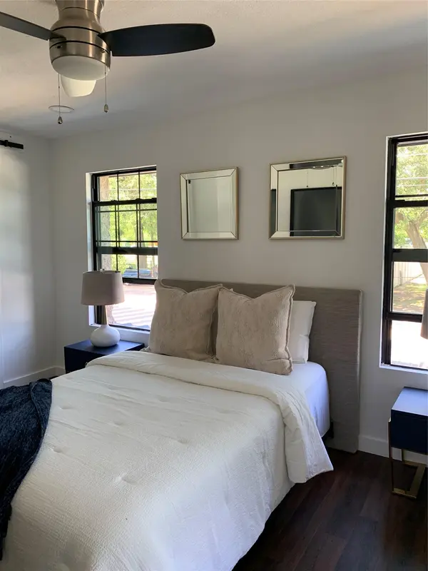 102 County Road 279 RD #102, Liberty Hill, TX 78642