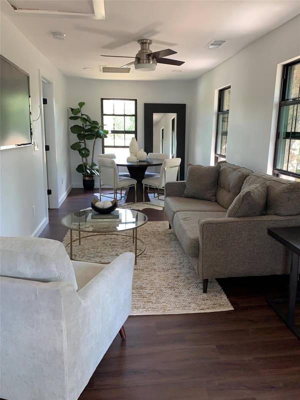 102 County Road 279 RD #102, Liberty Hill, TX 78642