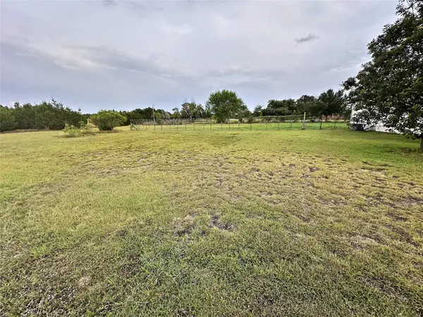 1640 County Road 228 #B, Florence, TX 76527