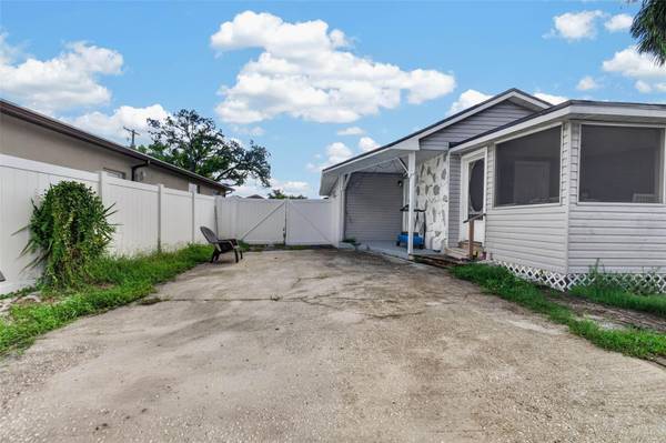 8114 N EDISON AVE, Tampa, FL, 33604 photo 48