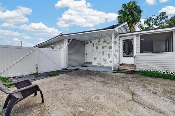 8114 N EDISON AVE, Tampa, FL, 33604 photo 46