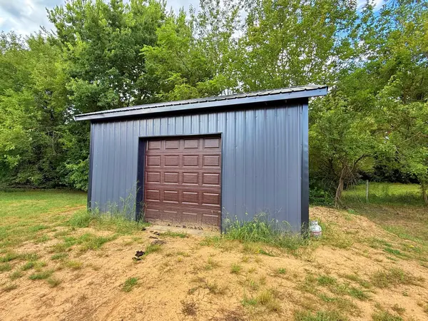 302 W Beaver, Morocco, IN 47963