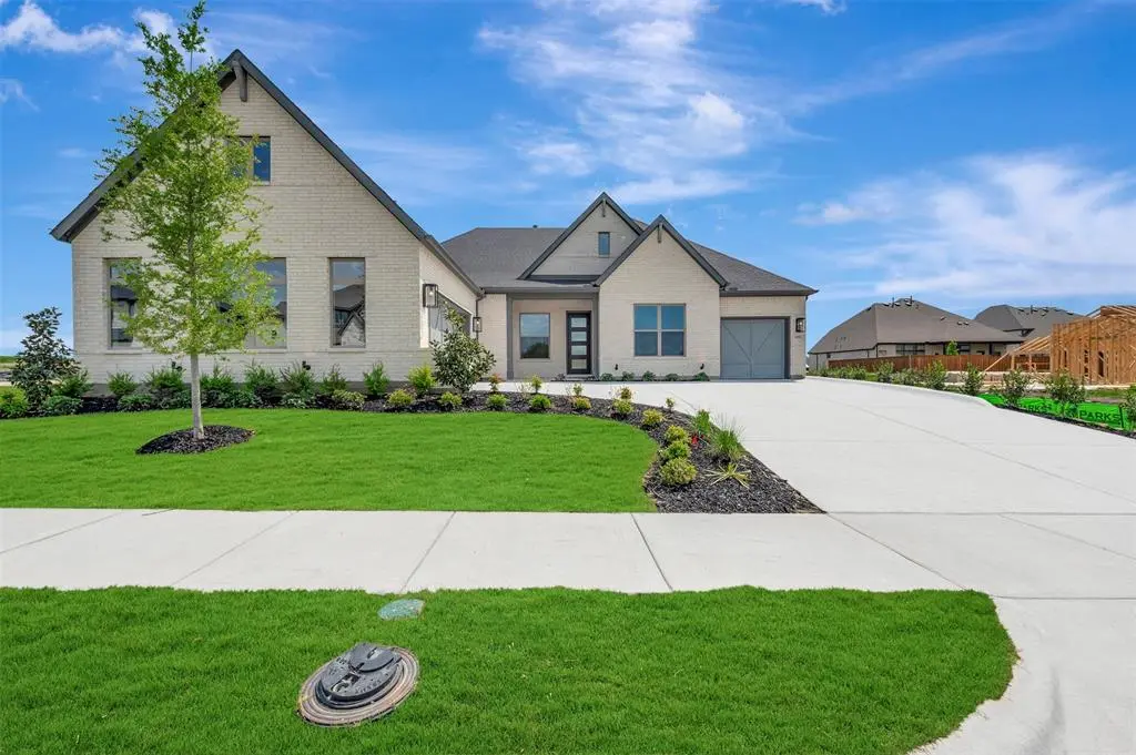 1951 Grand Avenue, Rockwall, TX 75087